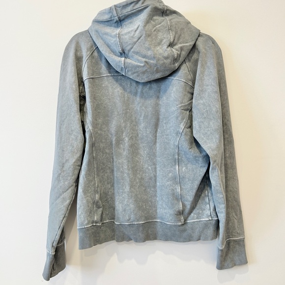 Lululemon Scuba Pullover in Faded Grey - Picture 4 of 5